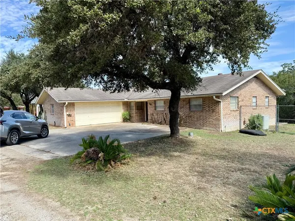 116 Creekview Drive, Canyon Lake, TX 78133