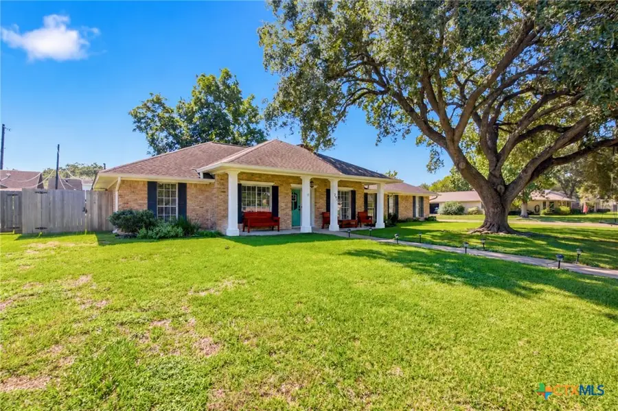 201 Nottingham Drive, Victoria, TX 77904 - #3