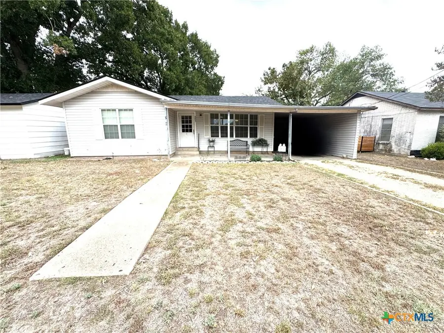 207 W Farish Avenue, Rosebud, TX 76570 - #2