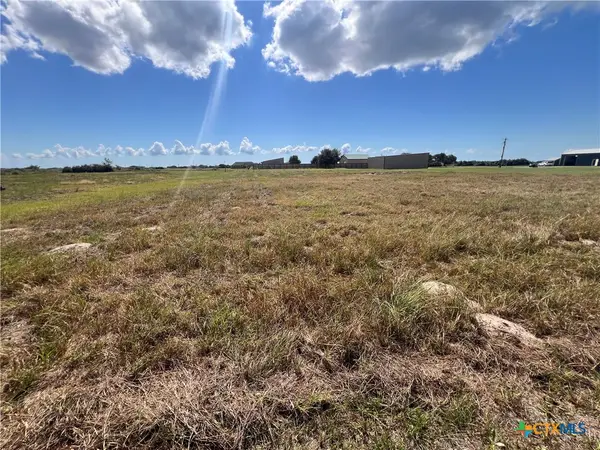 58A E. Sundown Bay Dr., Seadrift, TX 77983