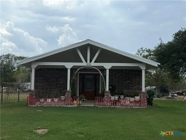 308 Nash Street, Cuero, TX 77954