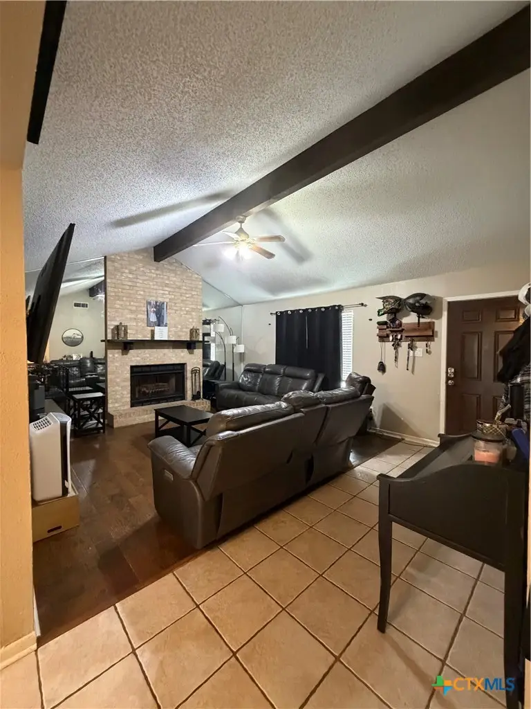 1677 Coletoville Rd E, Victoria, TX 77905 - #2