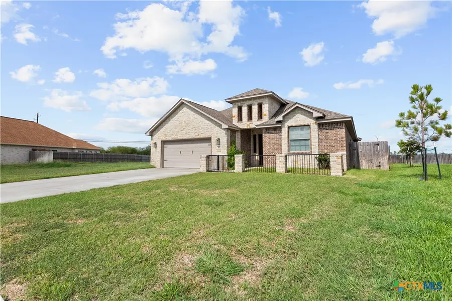 512 Windy Way Drive, Victoria, TX 77904 - #2