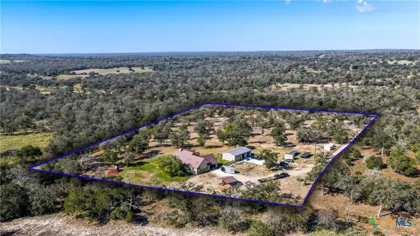 1211 Copperhead Road, Seguin, TX 78155