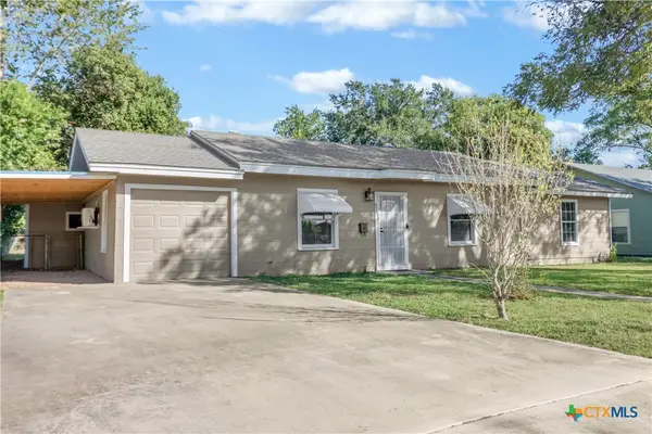 433 Wallace Street, Seguin, TX 78155