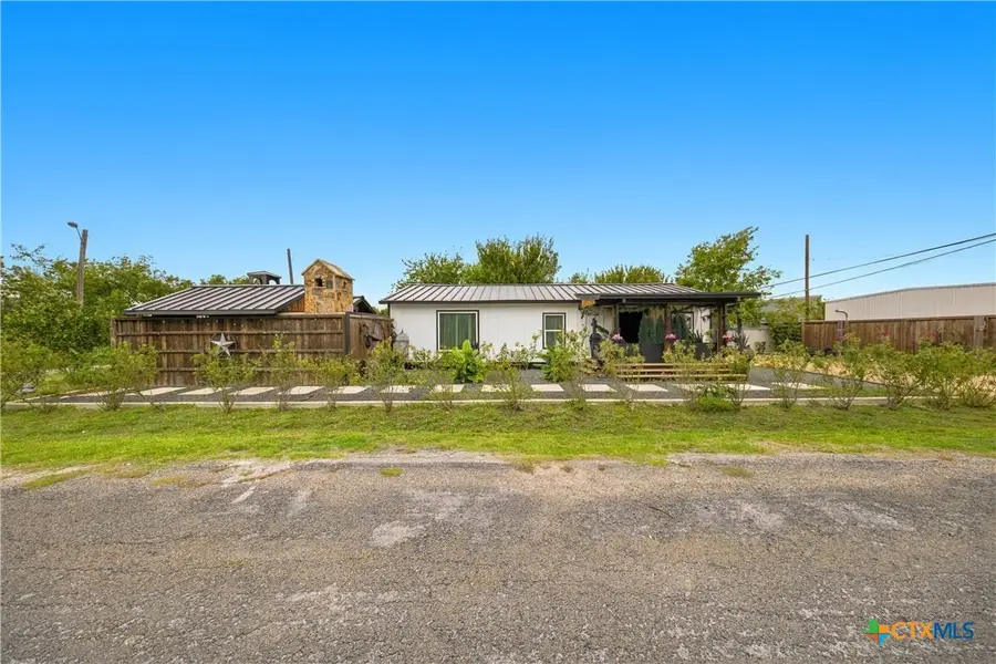 103 Howard Street, Taylor, TX 76574 - #2