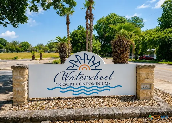 730 E Mather Street #L-203, New Braunfels, TX 78130
