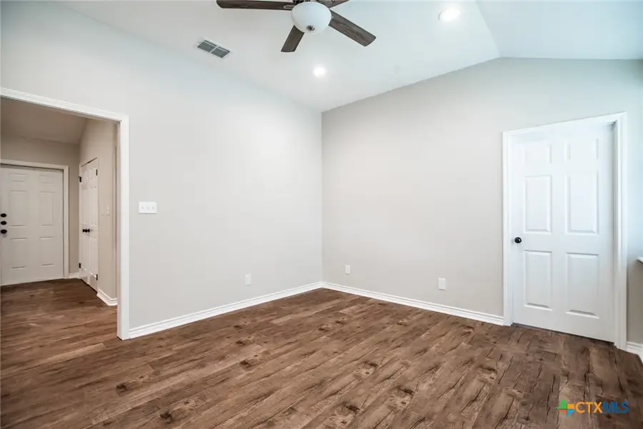 801 & 803 S Main Street, Victoria, TX 77901 - #3