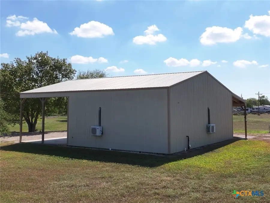 407 W Oakland Avenue, Seadrift, TX 77983 - #3