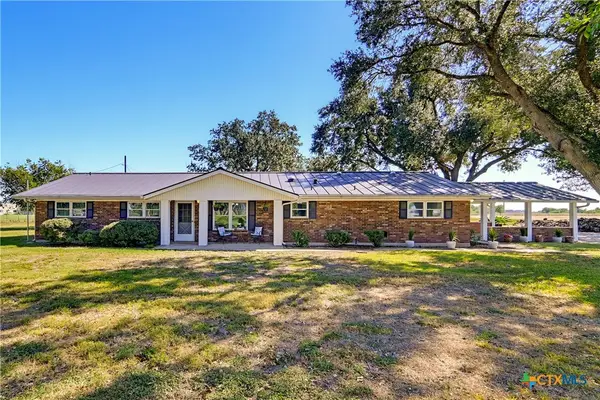 2495 Lower Seguin Road, Marion, TX 78124