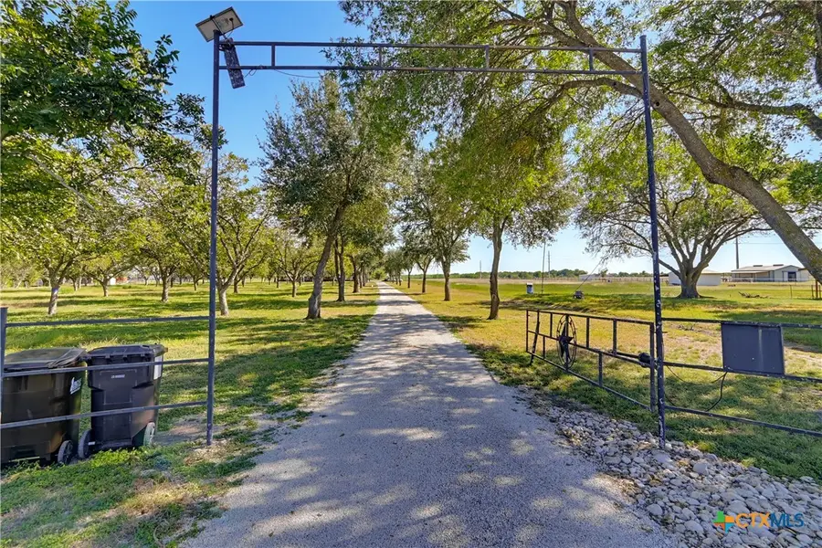 2495 Lower Seguin Road, Marion, TX 78124 - #2