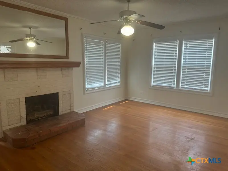 1111 N 2nd Street, Temple, TX 76501 - #2