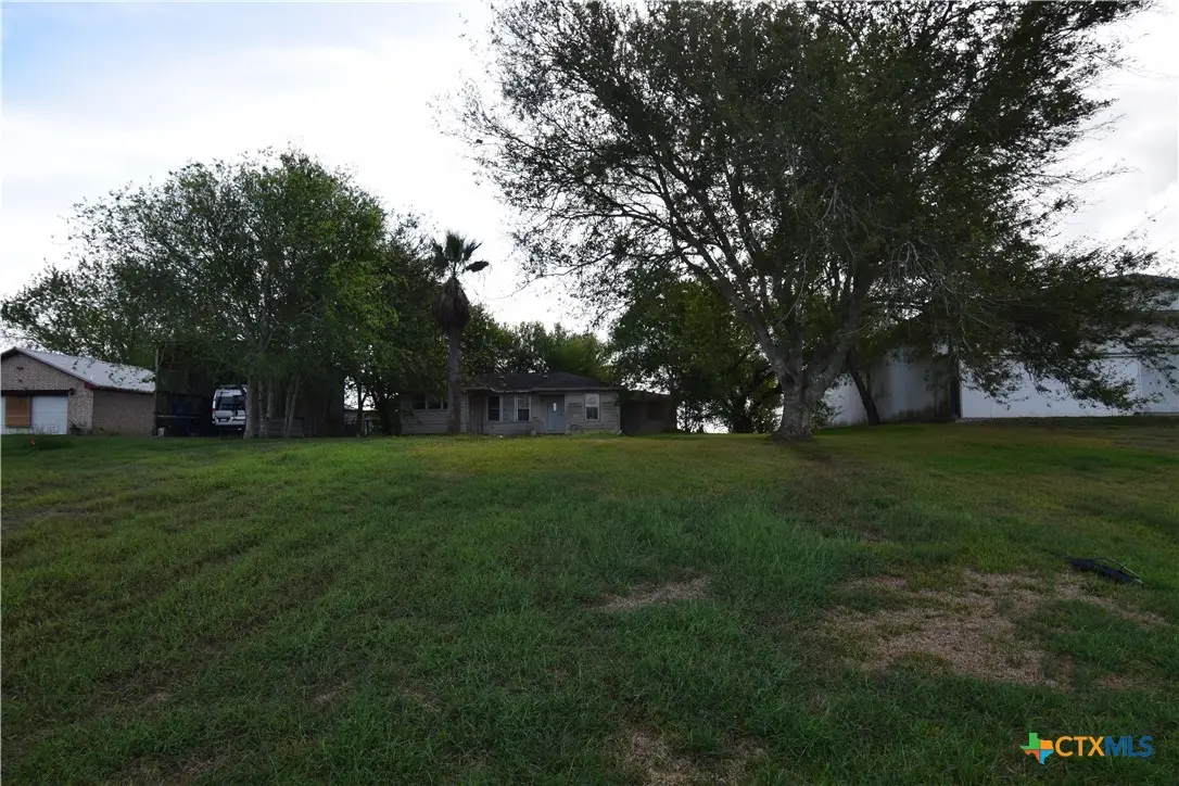 70 Fisher Road, Port Lavaca, TX 77979 - #1