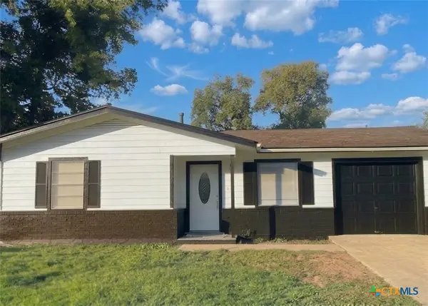 4 Hollywood Drive, Lampasas, TX 76550