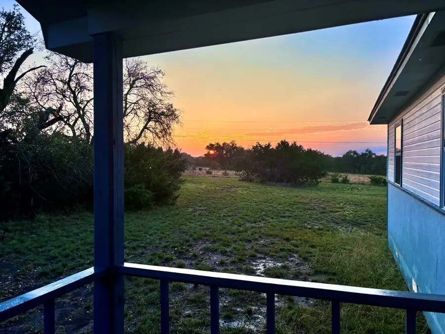 281 Oak Rd, Harper, TX 78631 - Image #2