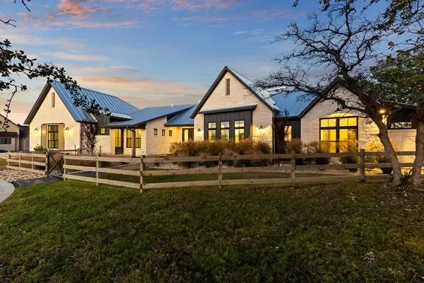 171 Flowering Sage Ln, Fredericksburg, TX 78624