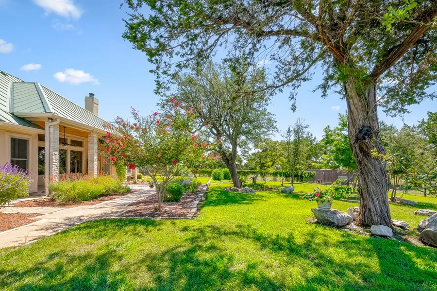 1662 Landmark Lane, Kerrville, TX 78028 - Image #2
