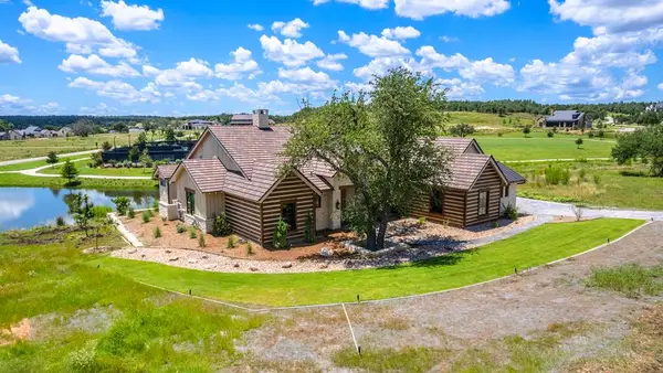 79 Racquet Club Ln, Fredericksburg, TX 78624