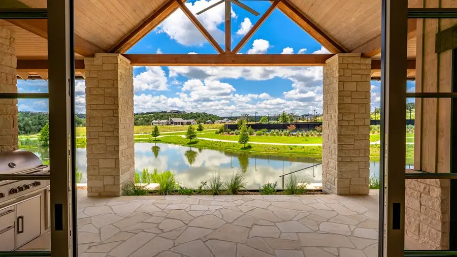 79 Racquet Club Ln, Fredericksburg, TX 78624 - Image #2