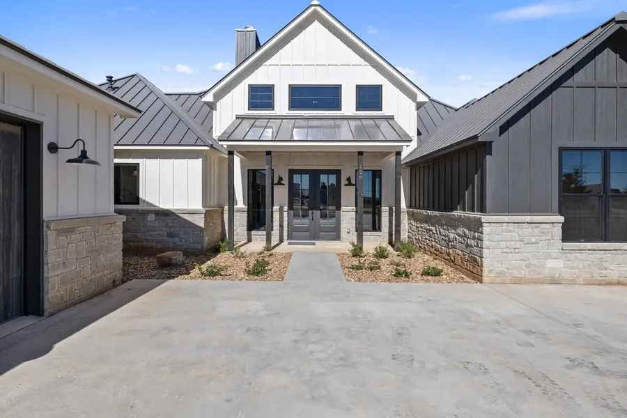 220 Interlaken St., Fredericksburg, TX 78624 - Image #2