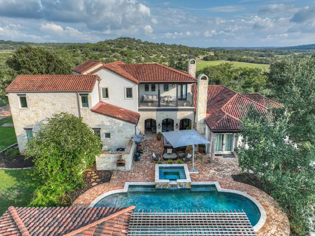 2975 Bear Creek Rd, Fredericksburg, TX 78624 - Image #1