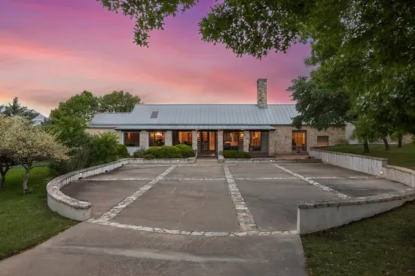 2320 Summit Forest, Fredericksburg, TX 78624