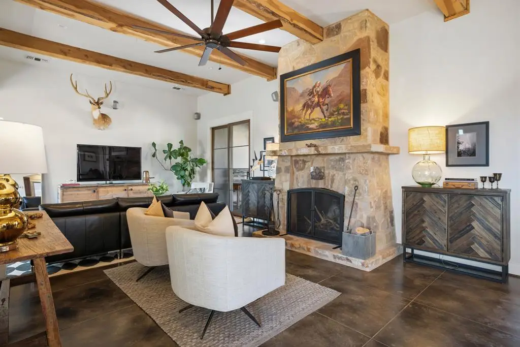 5686 Ranch Rd 1631, Fredericksburg, TX 78624 - #1