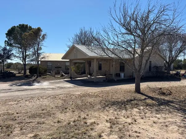 253 Molley Rd, Brackettville, TX 78832