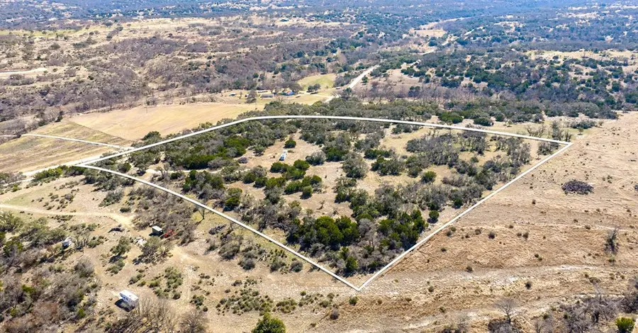 6987 Doss Spring Creek Rd, Fredericksburg, TX 78624 - #2