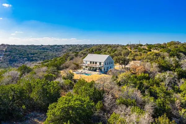 117 Point Rd, Fredericksburg, TX 78624