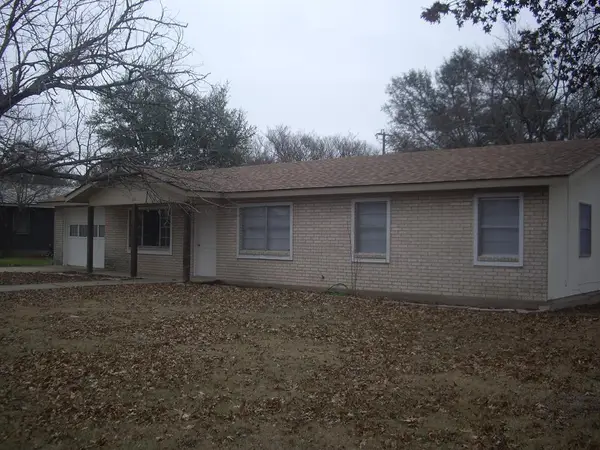 815 Sunset St, Fredericksburg, TX 78624