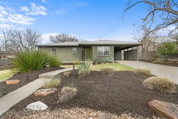 406 E College St, Fredericksburg, TX 78624