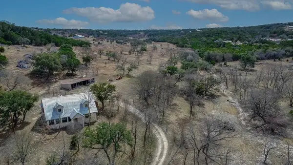 230 S Cade Loop, Ingram, TX 78025