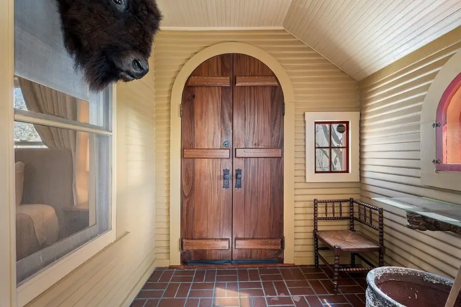 308 Cottonwood St, Fredericksburg, TX 78624 - #3