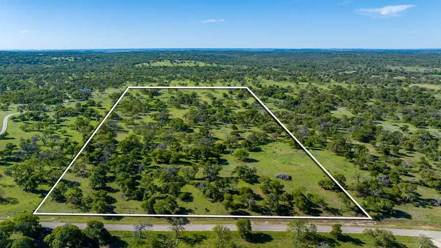 283 Dally Rd, Fredericksburg, TX 78624 - #2