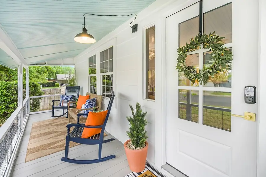 406 Bluebonnet, Fredericksburg, TX 78624 - #2