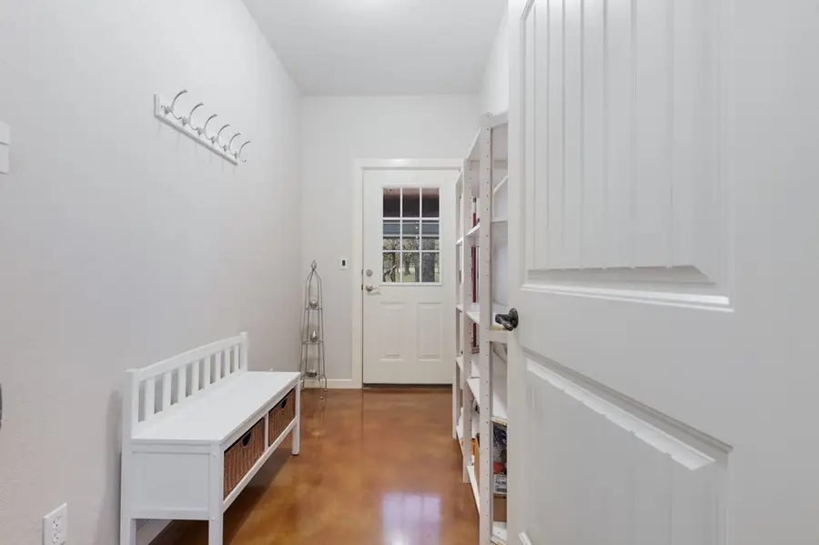 1811 N Llano St, Fredericksburg, TX 78624 - #2