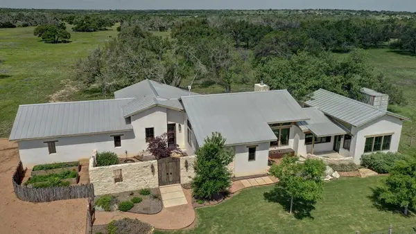 2178 S Ranch Rd 783, Harper, TX 78631