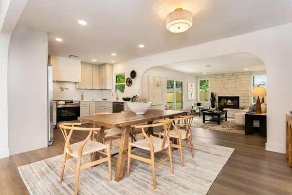 806 N Edison St, Fredericksburg, TX 78624