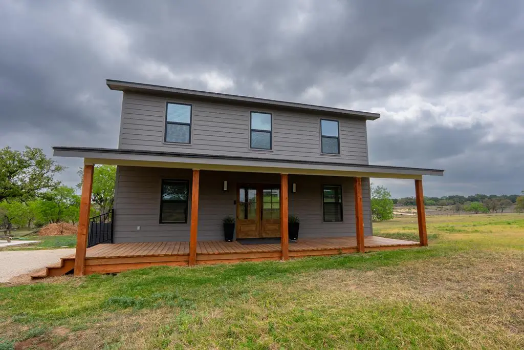 725 W Tree-krauskopf Rd, Fredericksburg, TX 78624 - #1