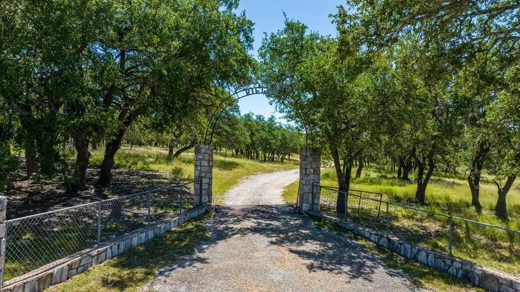 315 Rieger Rd, Harper, TX 78631 - #1