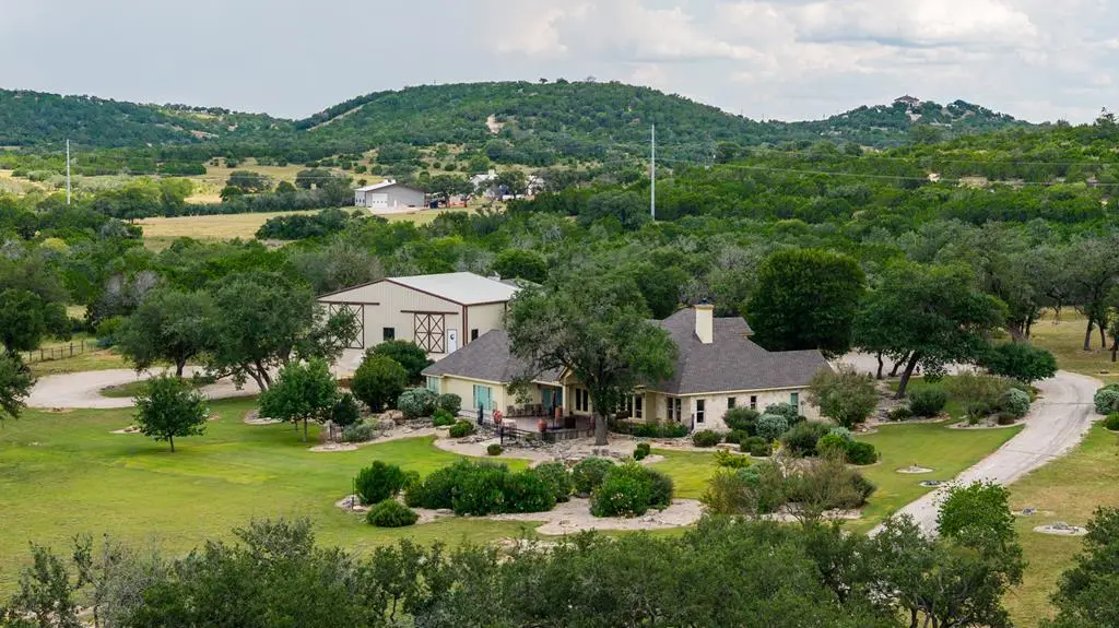 1320 Pass Creek Rd, Kerrville, TX 78028 - #1