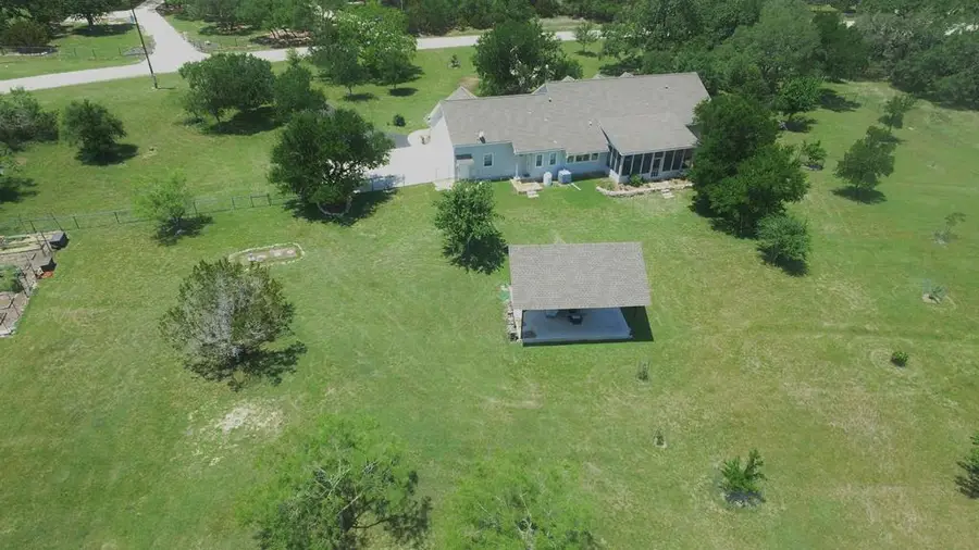 106 Abierto Cove Dr, Blanco, TX 78606 - #3