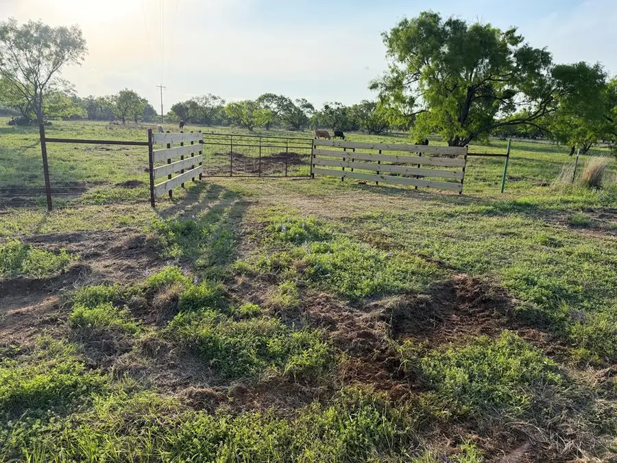 406 Airport Rd, Mason, TX 76856 - #2