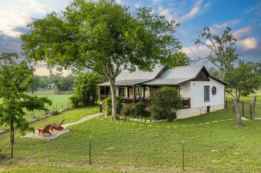 514 Knopp School Rd, Fredericksburg, TX 78624 - #3