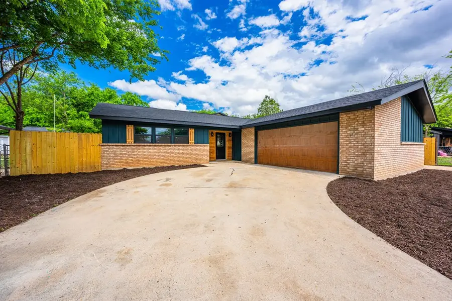129 Willow Way, Kerrville, TX 78028 - #2