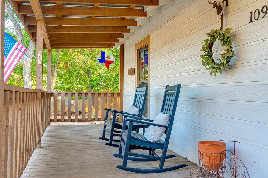 109 E College St, Fredericksburg, TX 78624 - #2