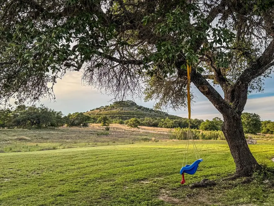 3513 N Us Hwy 281, Blanco, TX 78606 - #2