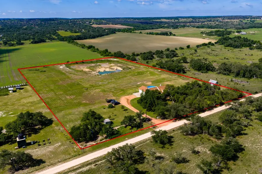 272 Schaper Rd, Fredericksburg, TX 78624 - #2