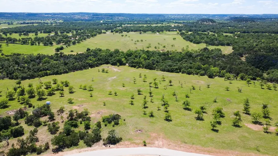 13 Baj Ln, Fredericksburg, TX 78624 - #2